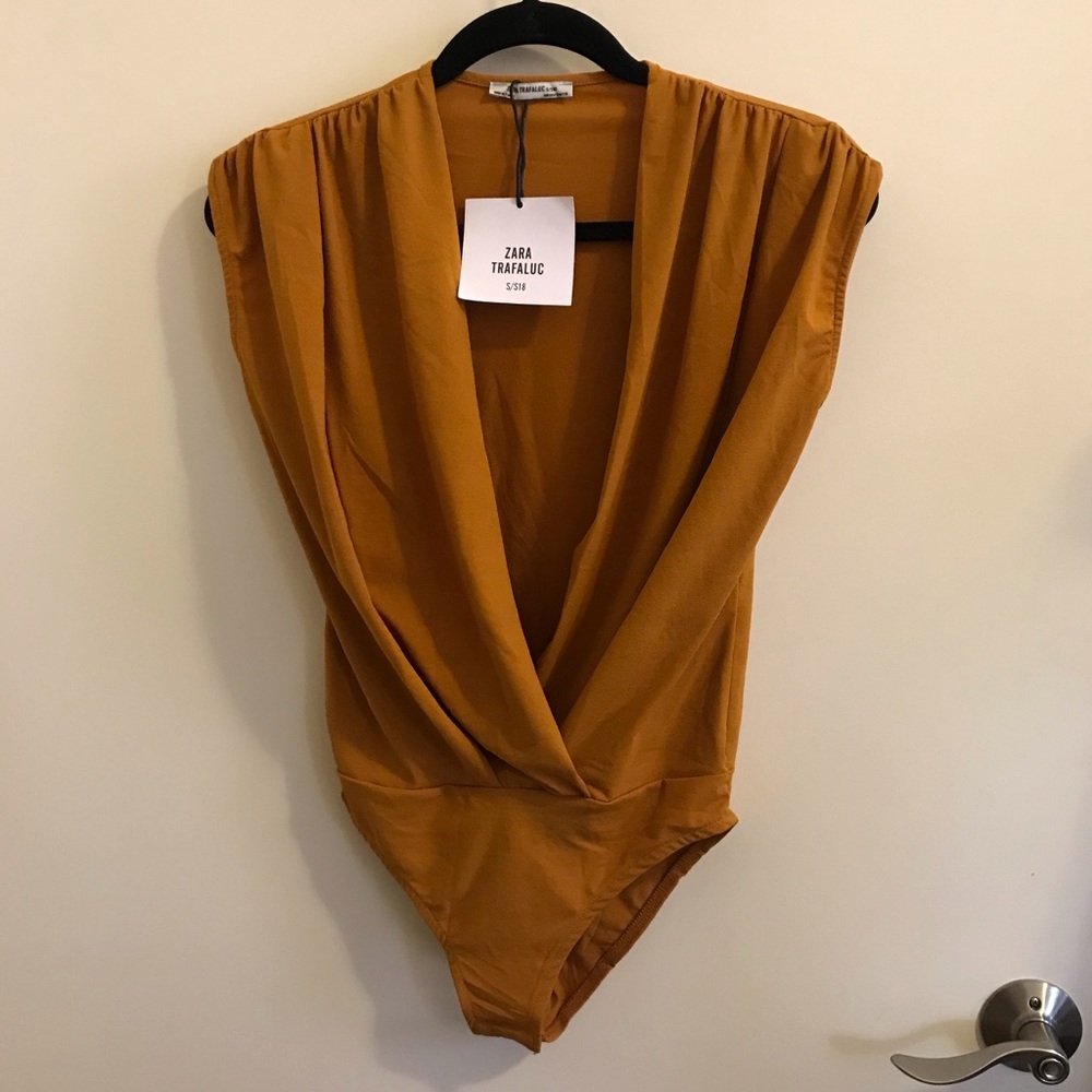 Plunge bodysuit 🧡💛